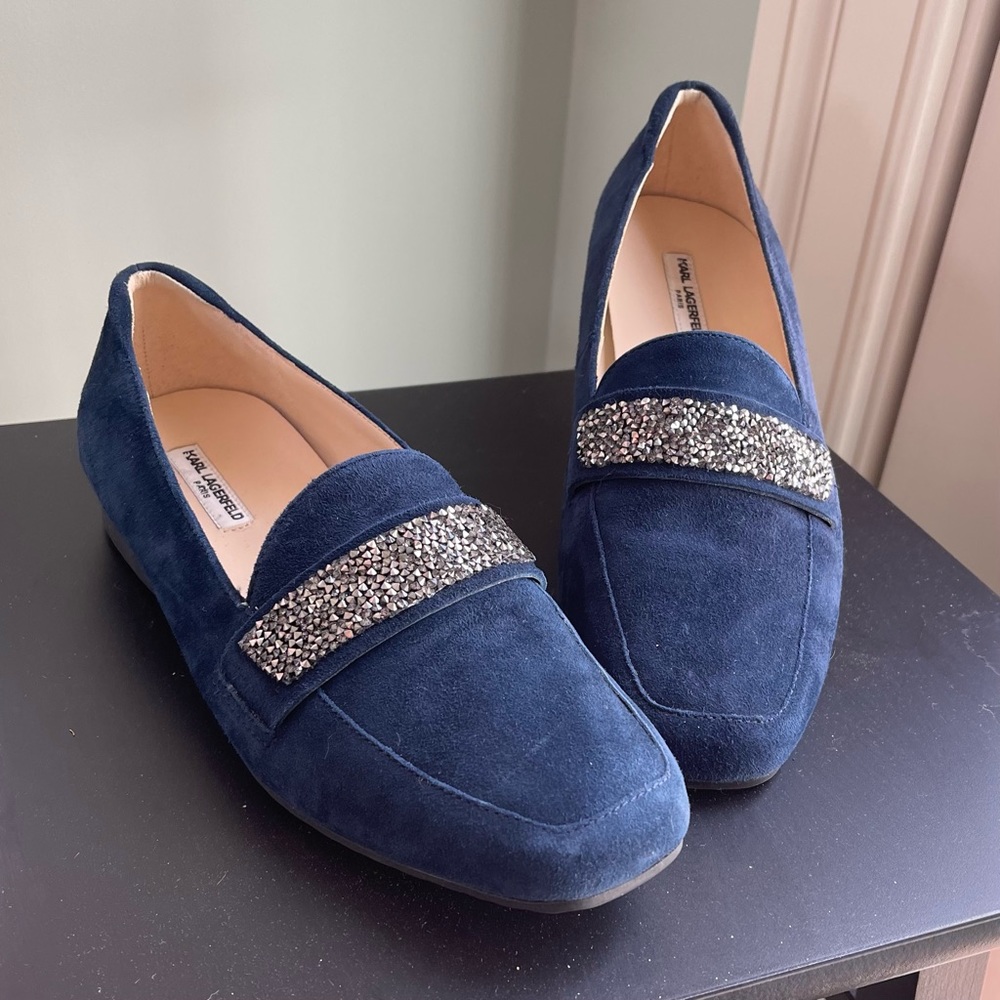 New Sparkly accent blue loafers